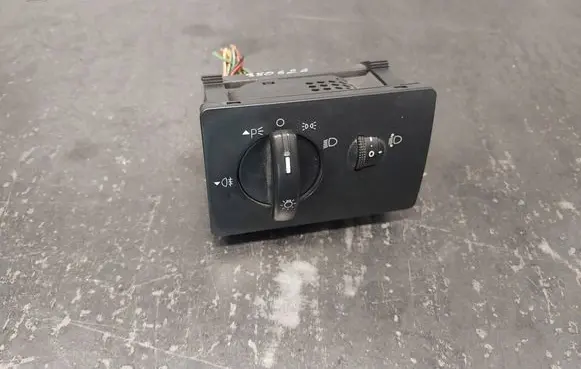 Ford Focus Light switch 4M5T13A024EA