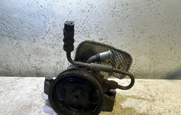 Chrysler Town & Country V Power steering pump 05184594AE 60663