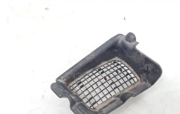BMW 1 E81 E87 Other engine bay part 64316942617 6942617