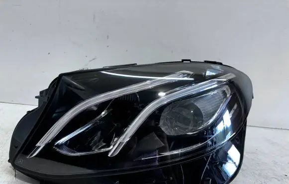 Mercedes-Benz E W213 Headlight/headlamp A2139068708