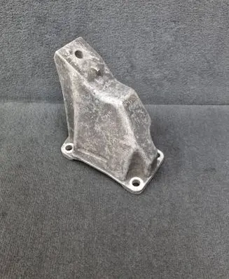 Audi A6 S6 C4 4A Gearbox mounting bracket 4A0399113F