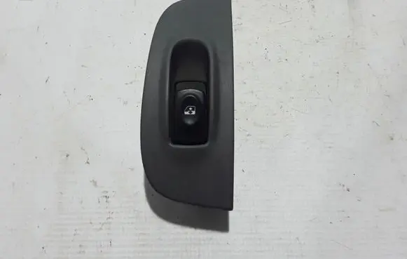 Renault Megane I Electric window control switch 7700429071