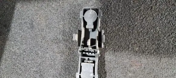 Renault Laguna I Tail light bulb cover holder
