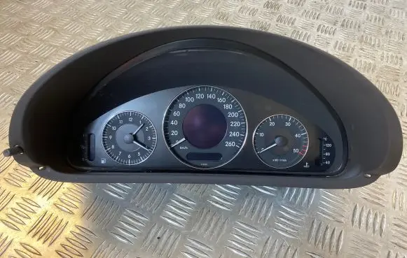 Mercedes-Benz CLK A209 C209 Speedometer (instrument cluster) A2095403511 110080251005 019229
