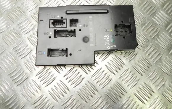 Mercedes-Benz E A207 Other control units/modules A2129060505 G2468