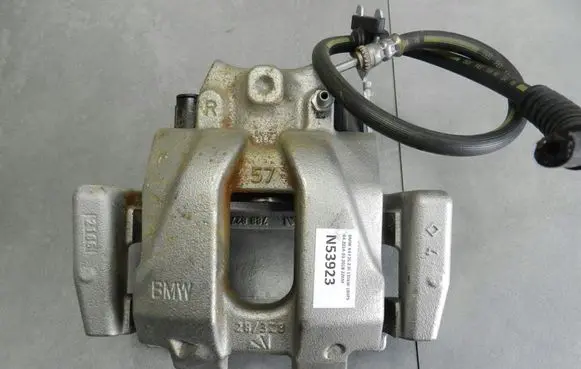BMW X4 F26 Front brake caliper 703123