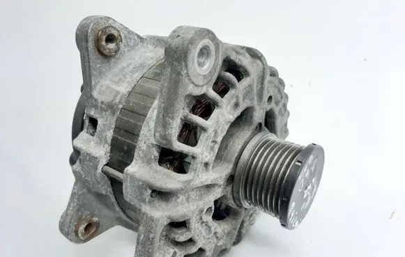 Nissan Qashqai Generator/alternator 231004BE0B F000BL0814