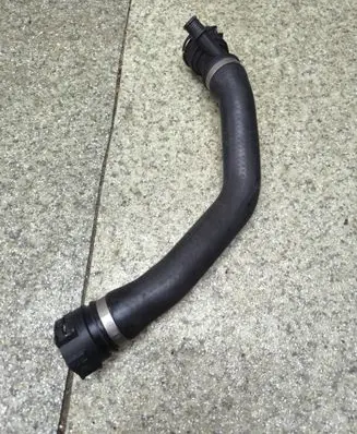 BMW 3 E46 Coolant pipe/hose 
