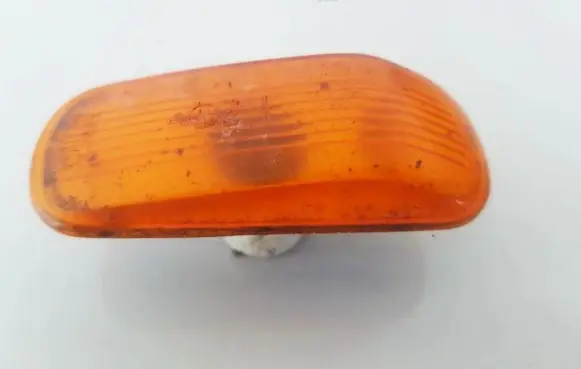 Saab 9000 CC Front fender indicator light E17633