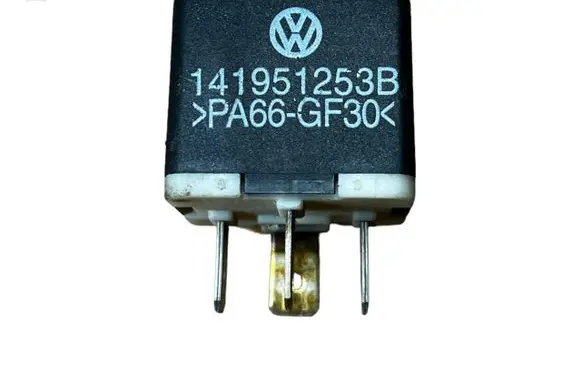 Volkswagen Touran I Other relay 141951253B