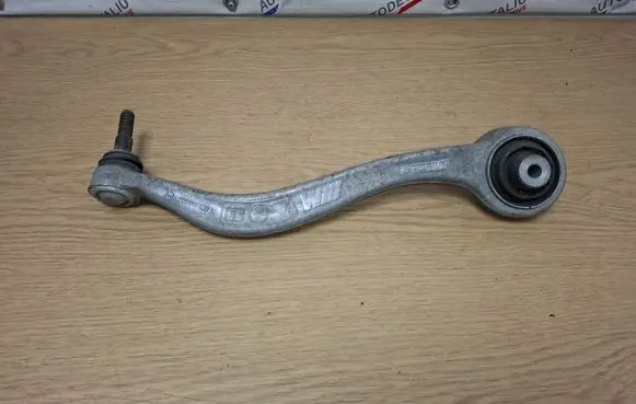 BMW M4 F82 F83 Front control arm 2284532