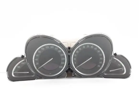 Speedometer (instrument cluster)