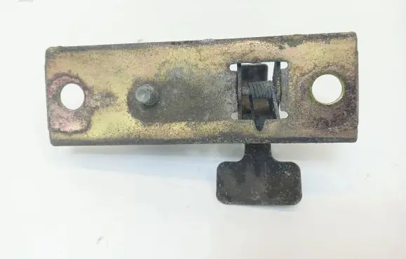 Engine bonnet/hood lock/catch