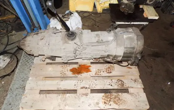 Nissan Pathfinder R51 Manual 6 speed gearbox VLWLRYR51UQALHC JVLWLRYR51UQALH
