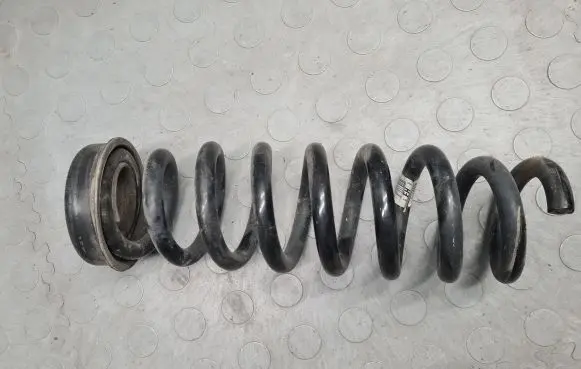 BMW 3 F30 F35 F31 Rear coil spring 6764419