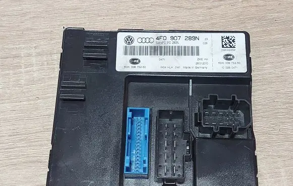 Audi A6 S6 C6 4F Comfort/convenience module 4F0907289N 4F0910289N