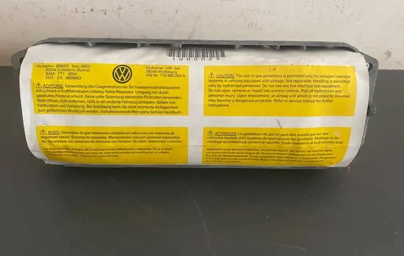 Volkswagen Touran I Passenger airbag 1T0880204A