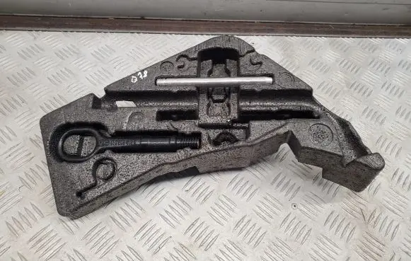 Audi Q7 4L Tool box 4L0012113E