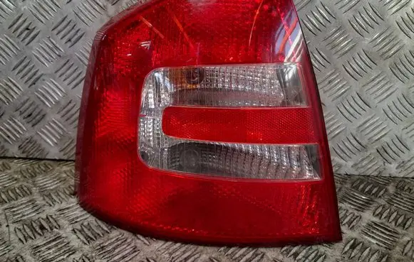 Skoda Octavia Mk2 (1Z) Rear/tail lights