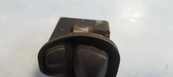 BMW 5 E34 Wing mirror switch 61311380148