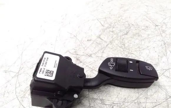 BMW 5 E60 E61 Wiper control stalk 6924107