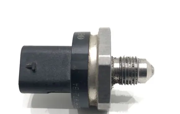 Ford Escape IV Fuel pressure sensor 0261545152