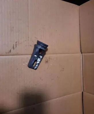 Radiator mount bracket