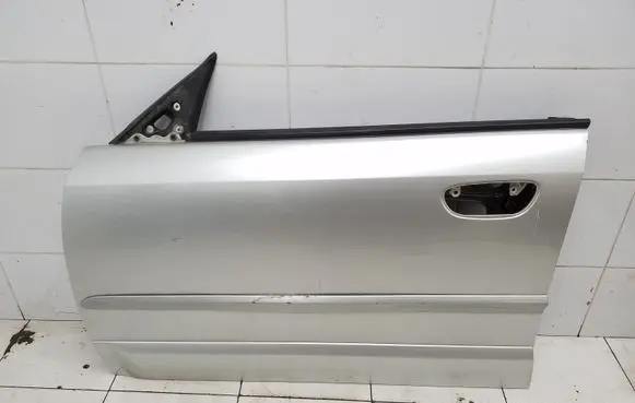 Subaru Outback Front door