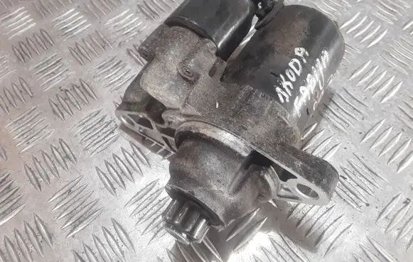 Skoda Fabia Mk1 (6Y) Starter motor 021911023G