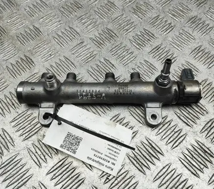 Volvo XC60 Fuel main line pipe 31432834