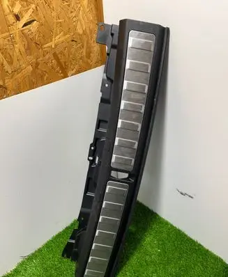 Trunk/boot sill cover protection