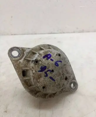 Audi A6 S6 C4 4A Engine mount bracket