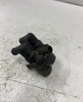Mercedes-Benz E W124 Coolant heater control valve 1147412015
