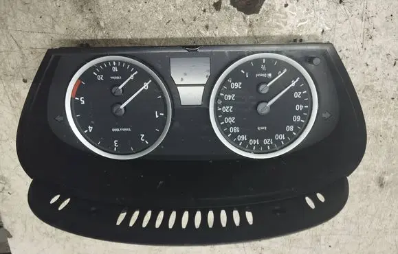 BMW 5 E60 E61 Speedometer (instrument cluster) 110080213 62116958600
