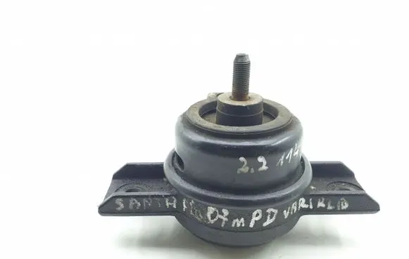 Hyundai Santa Fe Engine mount bracket