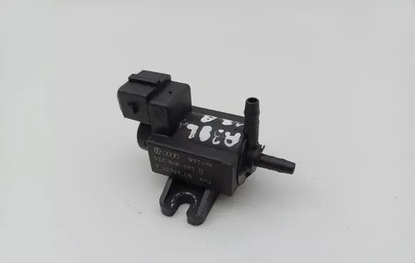 Audi A3 S3 8L Turbo solenoid valve 037906283B