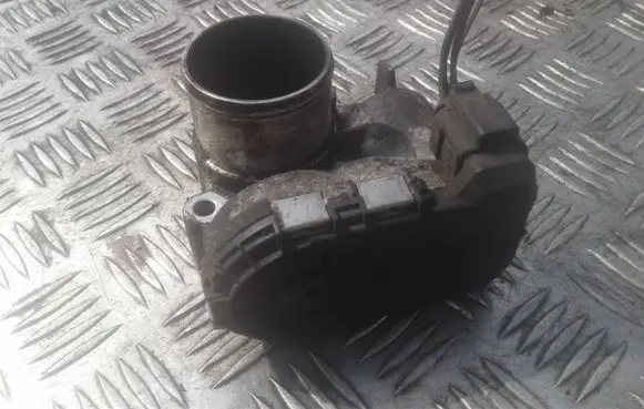 Renault Trafic II (X83) Throttle valve 8200330810