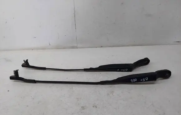 Volkswagen PASSAT B5.5 Front wiper blade arm 3b1955410b 3b1955409b
