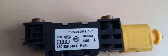 Audi A4 S4 B7 8E 8H Airbag deployment crash/impact sensor 8E0959643