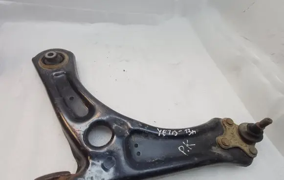 Skoda Yeti (5L) Front lower control arm/wishbone 1K0407151BG