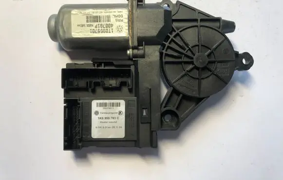 Skoda Octavia Mk2 (1Z) Front door window regulator motor 1K0959793C 1T0959701 400781P