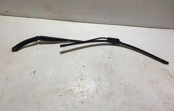 Renault Captur Front wiper blade arm 288818445R