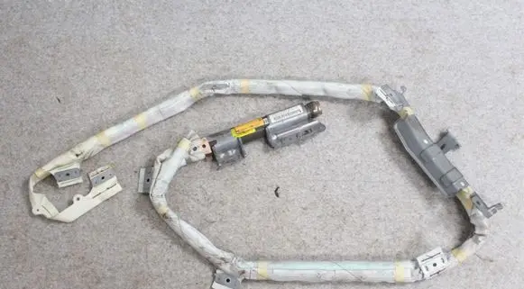 Mitsubishi Lancer X Roof airbag TG08E03001