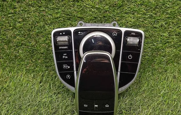 Mercedes-Benz C W205 Head unit multimedia control A2059004028 A2139016302 A2139025106