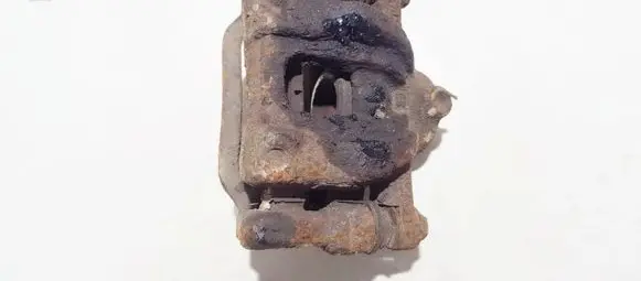 Honda CR-V Rear brake caliper