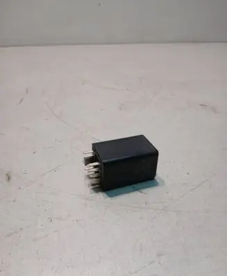 Seat Altea Glow plug pre-heat relay 03G907282 0522120502