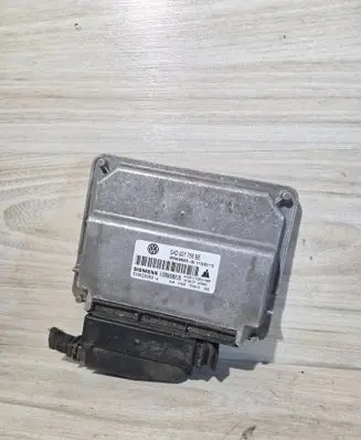 Volkswagen Touareg I Transfer box differential control unit 0AD927755BE H18S0119 5WK22063