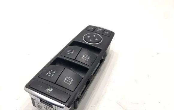 Mercedes-Benz CLA C117 X117 W117 Electric window control switch A1669054400