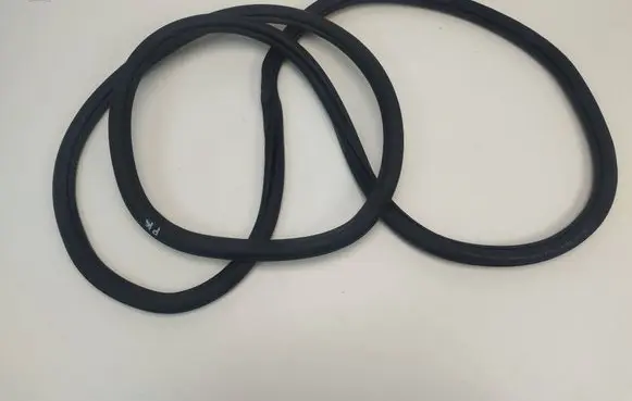 Volkswagen Tiguan Front door rubber seal 5NA867911B