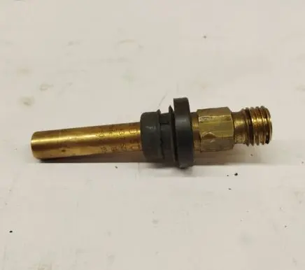 Mercedes-Benz E W124 Fuel injector 0437502047
